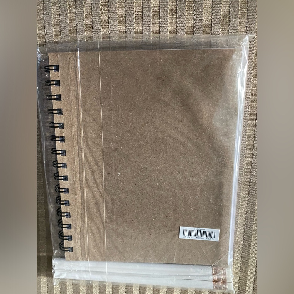 Official Taylor Swift Script Logo Notebook Set - Picture 3 of 4